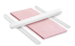 3 sets de baguettes 2. 4 et 8 mm pour étaler la pâte uniform