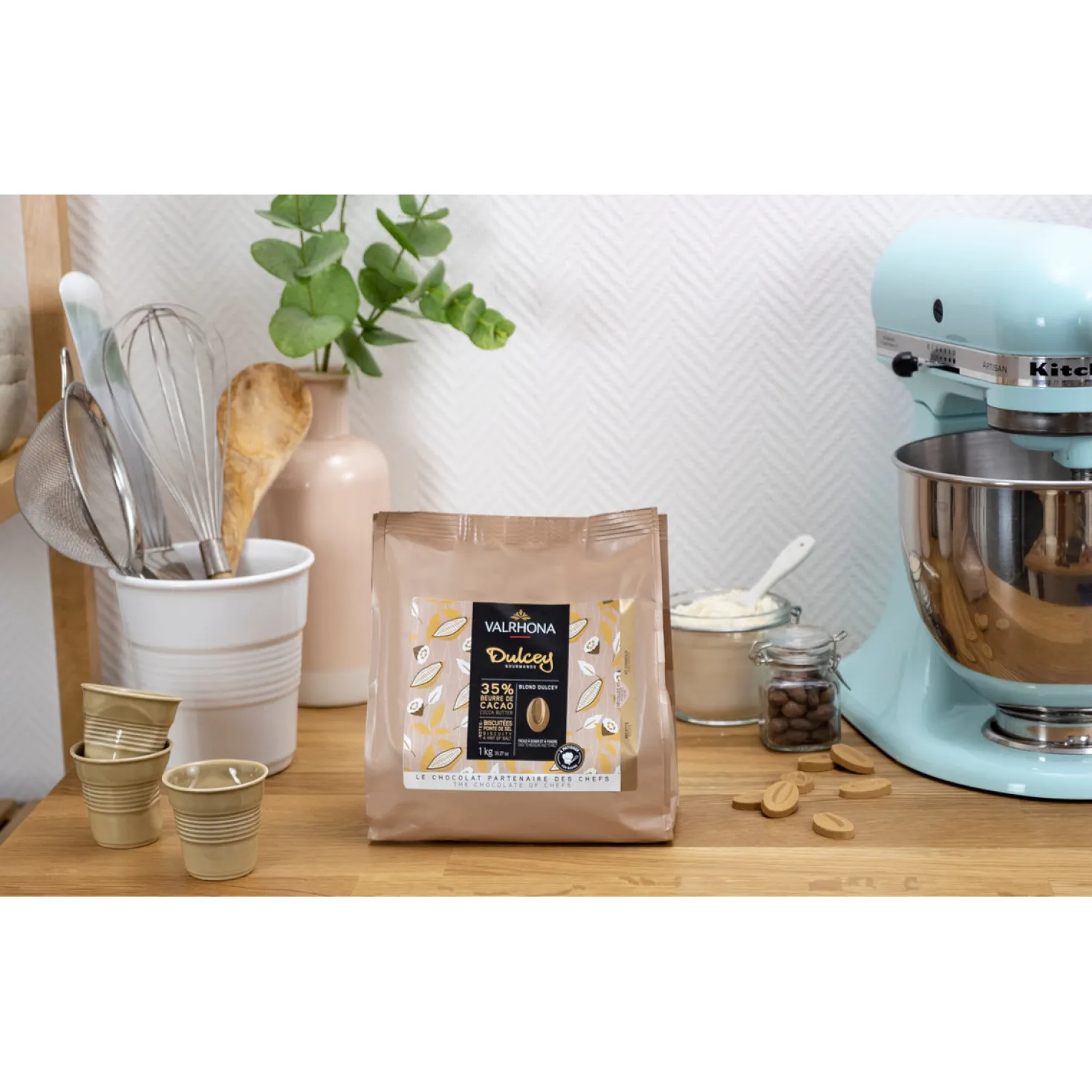 Chocolat à pâtisser blond Dulcey 32% 1 kg - Valrhona