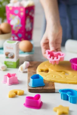 Kit 6 petits emporte-pièces en plastique : Licorne - Décora