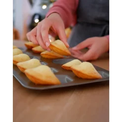 Moule 12 madeleines anti adhérent sans PFAS - Alice Délice