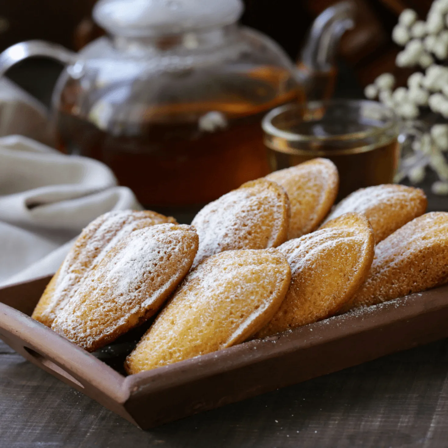 Moule 12 madeleines en fer blanc 40 cm - Alice Délice