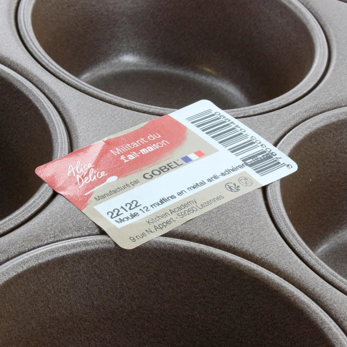 Moule 12 muffins en métal anti adhérent - Alice Délice