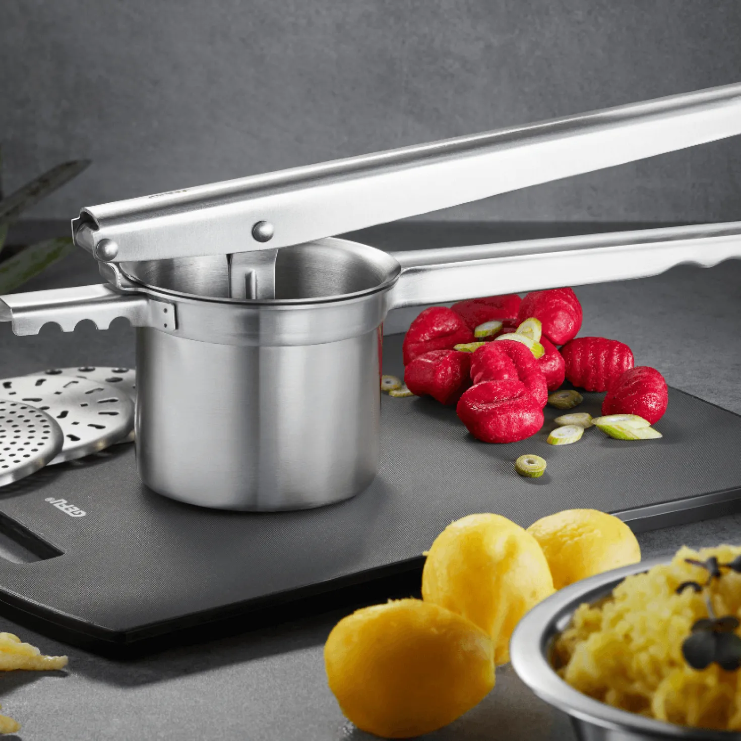 Presse purée 4 grilles en inox - Gefu